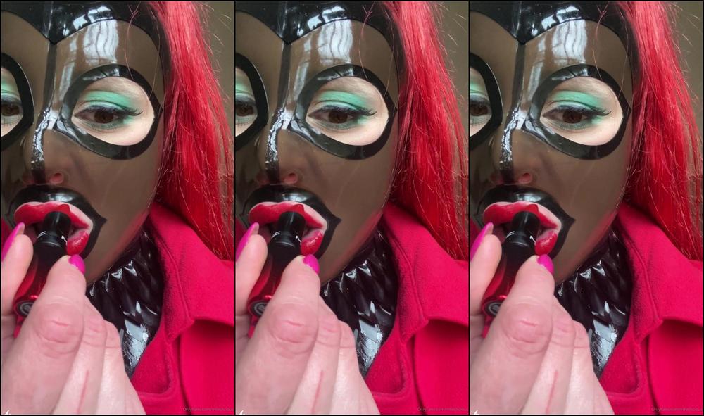 Mfetilicious After We Did The First Outfit The White One I Was Ready To Go Back To The Car This Alre