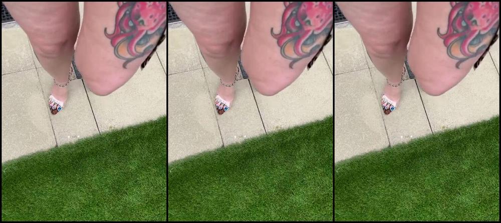 Killersexyfeets Nicknamed Killerkell Onlyfans Let S Go For A Little Walk 1