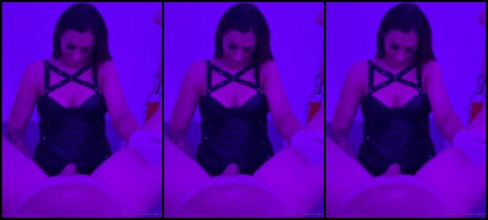 Ladydarkangeluk Onlyfans Watch Mistress Dee Use My Strapon On My Slave