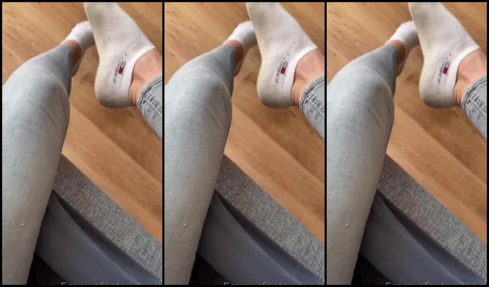 Emmysfeetandsocks Aka Emmyfeetandsocks Onlyfans Good Morning My Subs So Yesterday We Were On A Big Party For The Whole Day And My Socks Didn T Surp