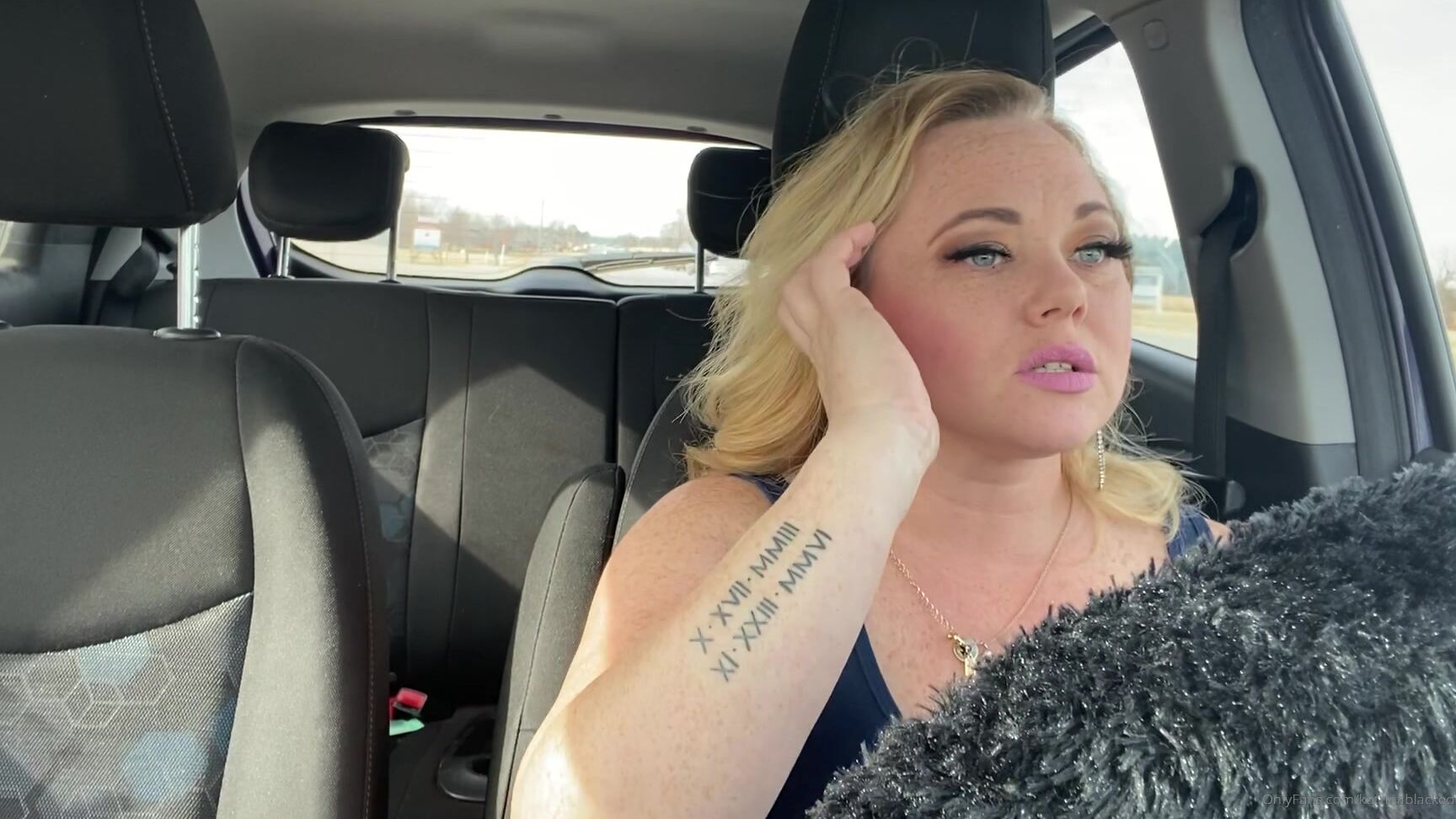 katrinathicc-24-12-2019-111045409-it-s-christmas-eve-lots-going-on-today-shopping-and-a-tattoo-love-you-all