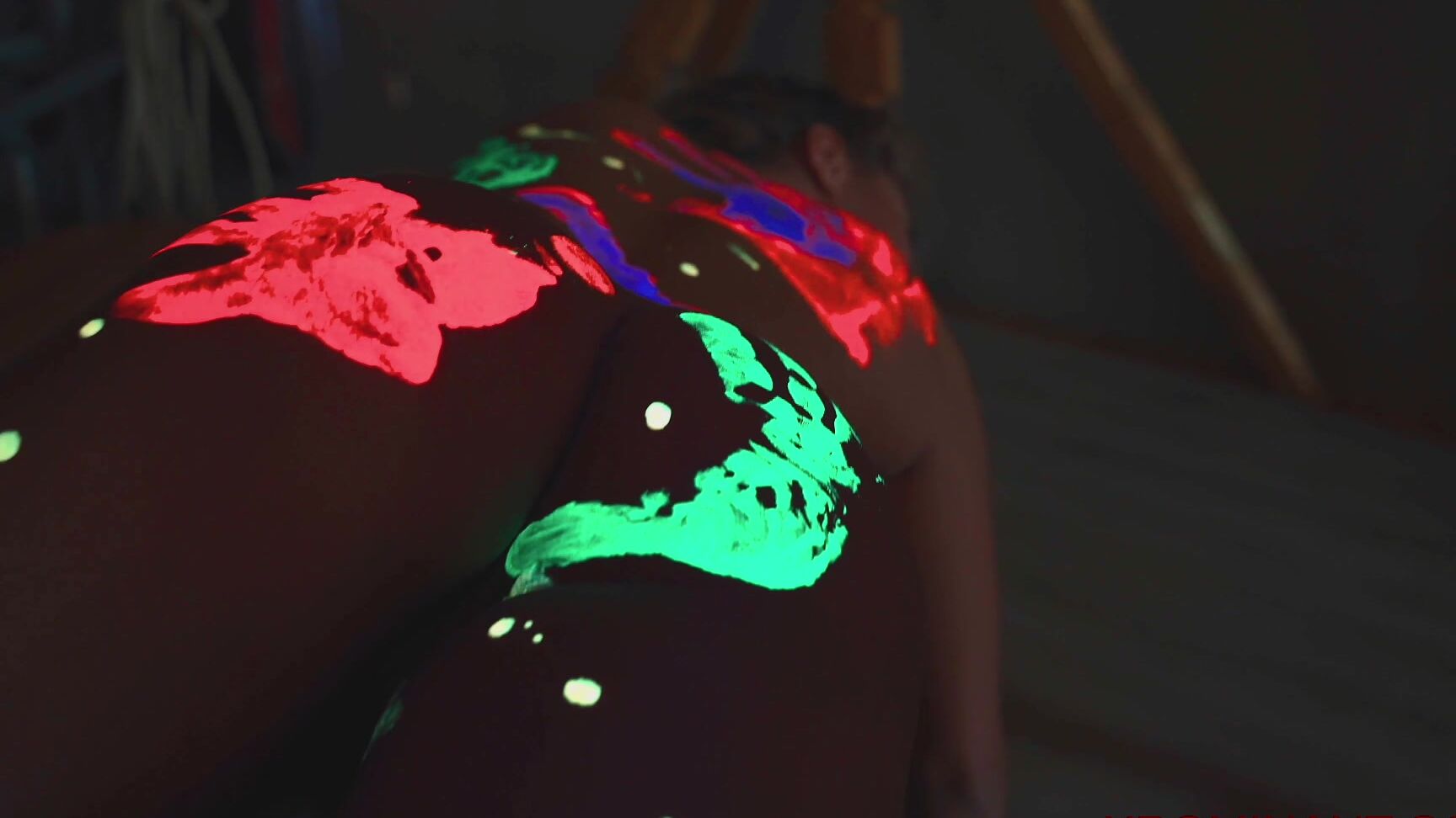 Xdominant Sofi Goldfinger Colorful Sofi