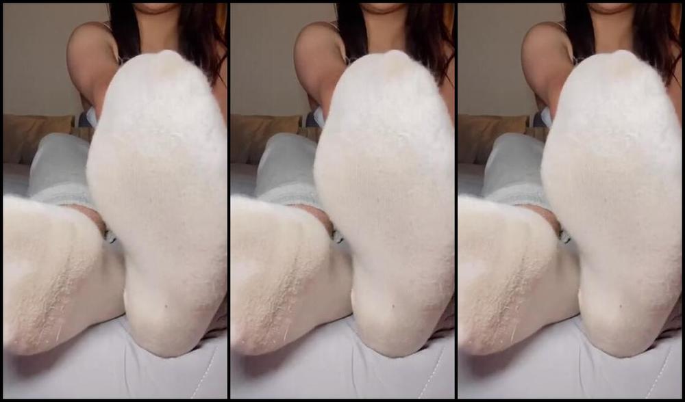 Goddessjvu Onlyfans Get Close To My Stinky Socks To Goddess Can Tease You Shiving Ee Toes In Your Y2D