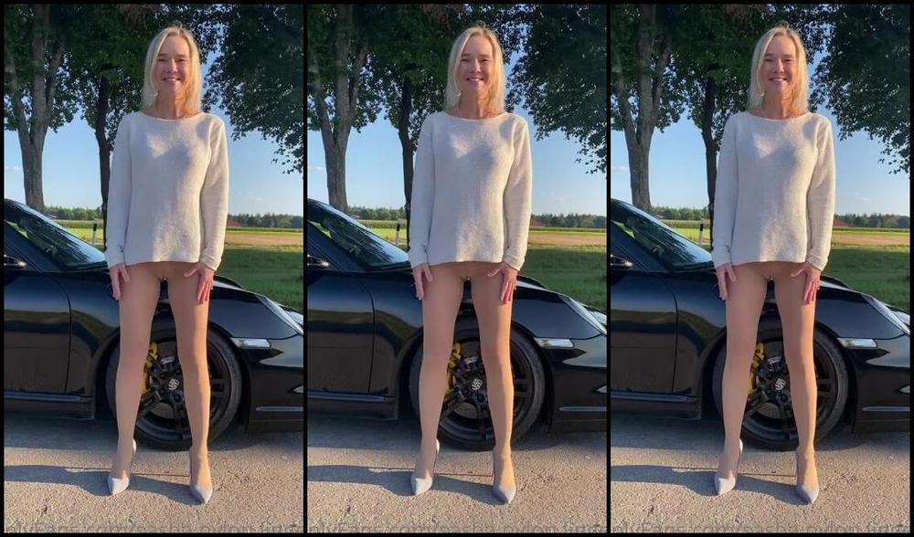 Sasha Nylon Lingerie Onlyfans Im Mbelhaus Unten Ohne In The Furniture Store Below Without Dans Le Magasin De Meubles Ci Desso Xnp