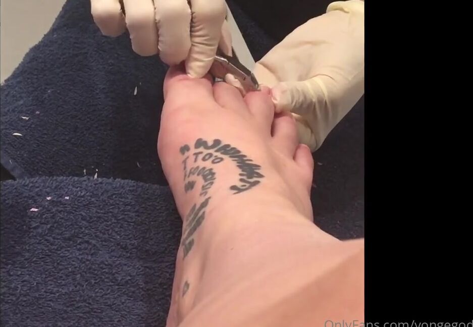 Goddess Allie James Nicknamed Yongegoddess Onlyfans Video Candid Pov Pedicure I Love Always Having My Feet Looking Perfect Big Thanks To My