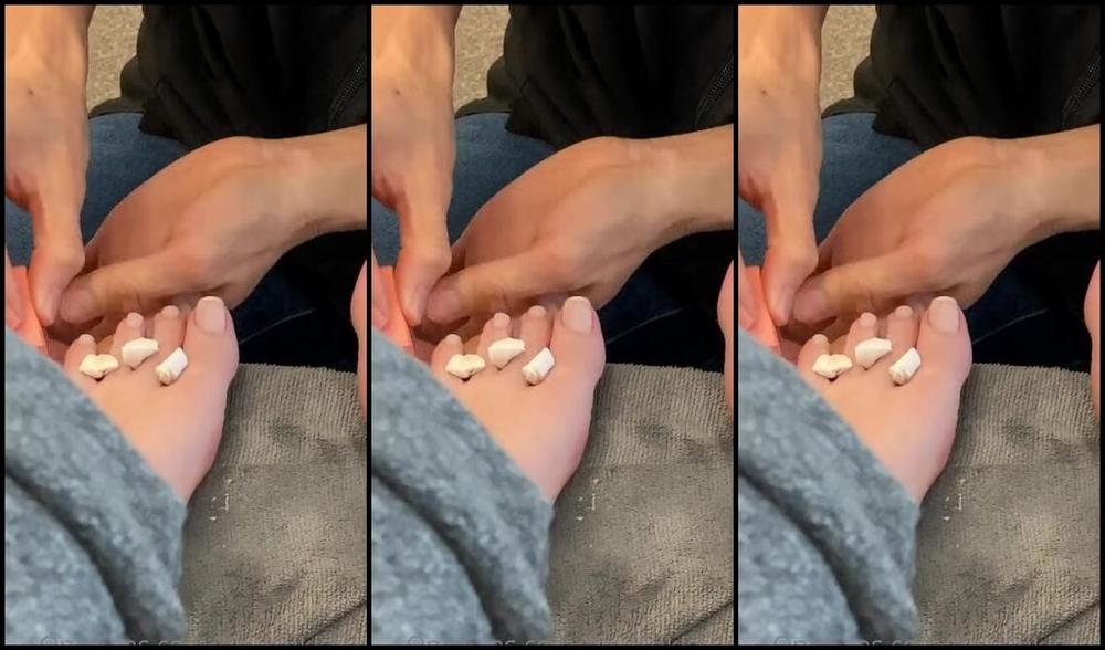 Waifu Jess Nicknamed Waifufeetmilkog Onlyfans Salon Day 8