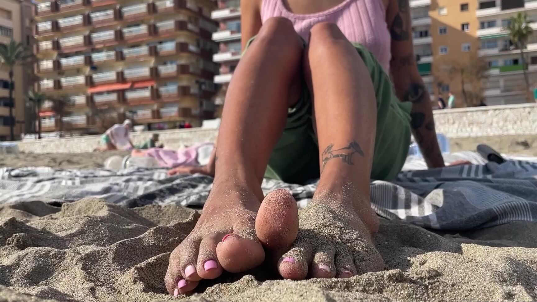 Fetishemmabff 2736957344 01 21 2023 Sandy Toes Hit Different Right