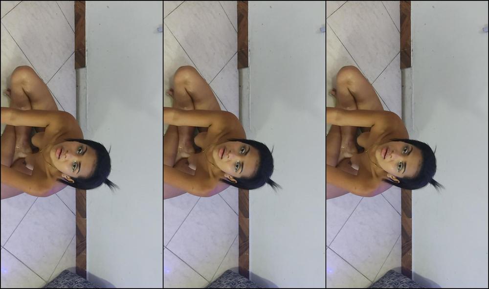 Xamy My Friend Is In My Mouth