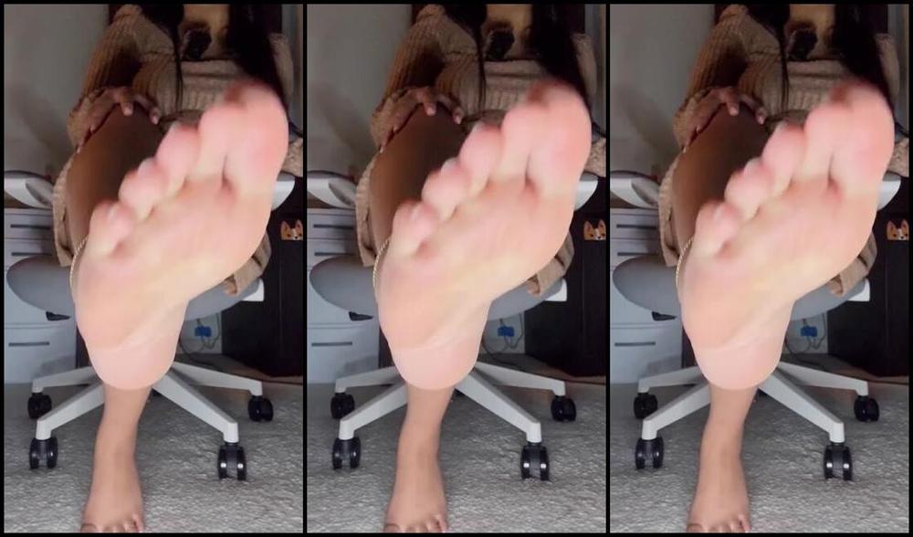 Goddessjvu 10 04 2024 Onlyfans Video Full Length Video My Desperate Foot Boy Couldnt Resist The Urge Of Coming Back To Such