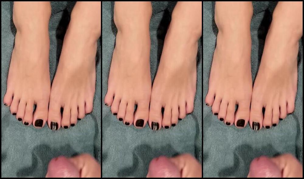 Brooke Jones Nicknamed Myposedtoesvip Onlyfans Id Say There Is Nothing Better Than An All Black Pedicure With Some Fresh White Cum Added To It 4