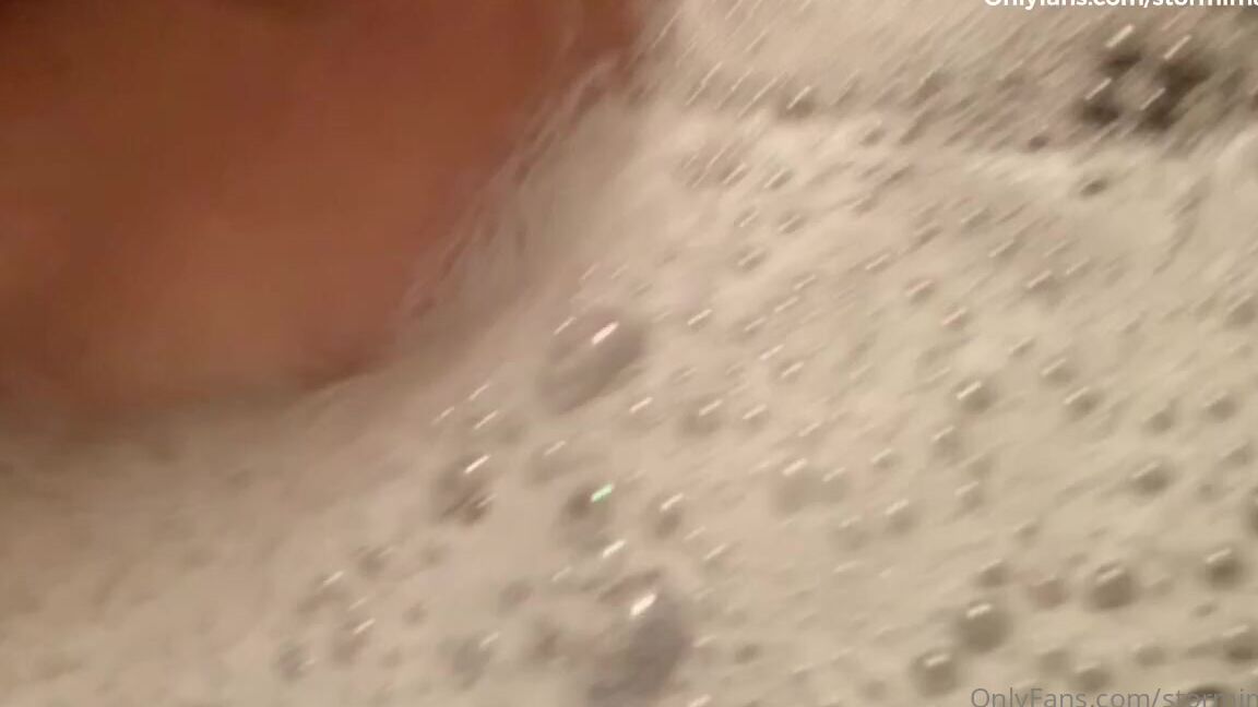 Stormimaya Bathe With Me