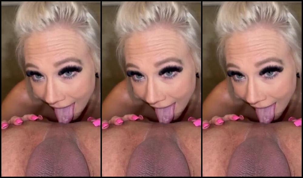 Barbie Soles Nicknamed Soleful Barbie Onlyfans Finally Feeling Myself After Being Sick For A Week And No Better Way To Start