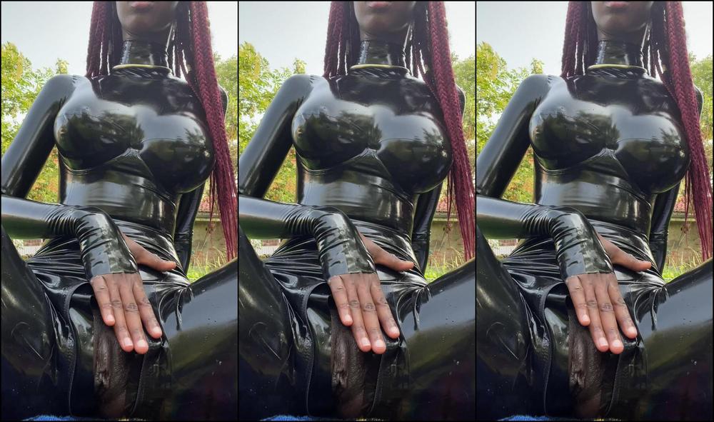 Sexmeat 2918688629 01 09 2025 I M Obsessed With How There S Only One Zipper On This Suit And It S A Zipper That