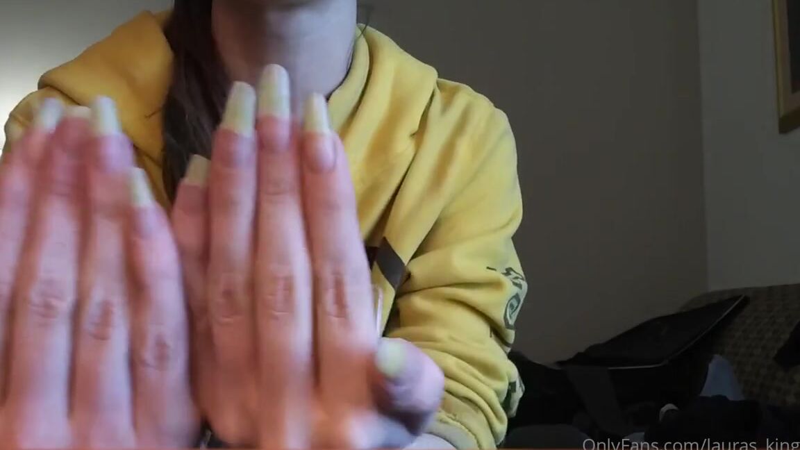 Lalalaura Nicknamed Lauras Kingdom 05 13 2020 Onlyfans Video Violet Returns Look For New Videos From Mistress Violet Soon