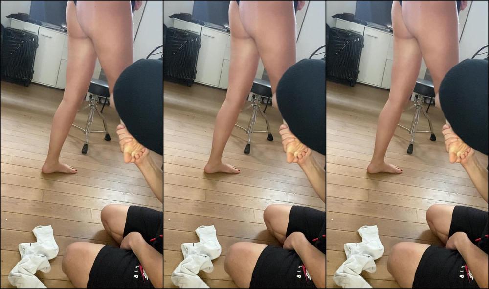 Monamixxx With My New Slave