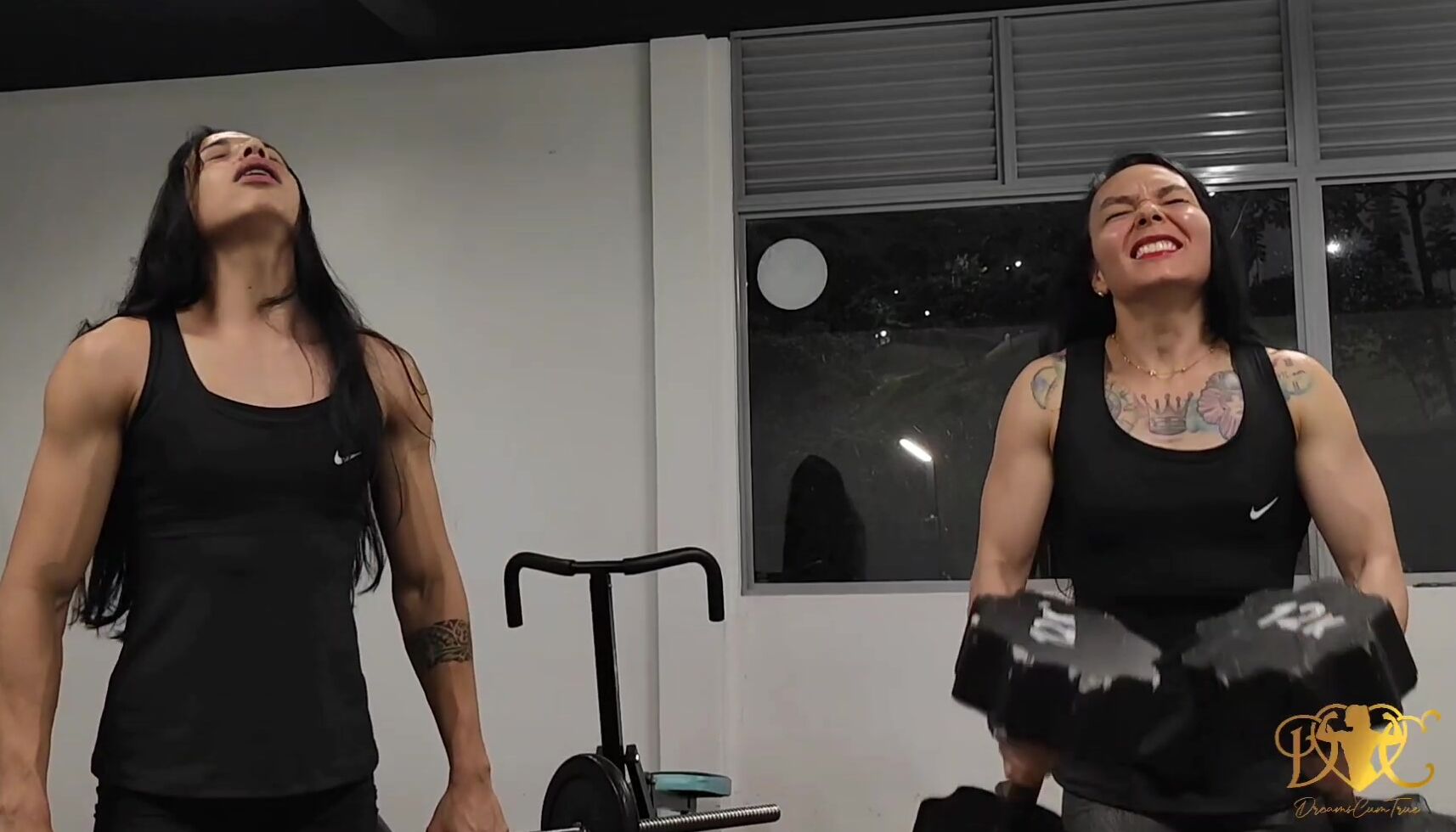 dreamscumtrue_Emilia-meets-Taylor---Muscle-Devastation