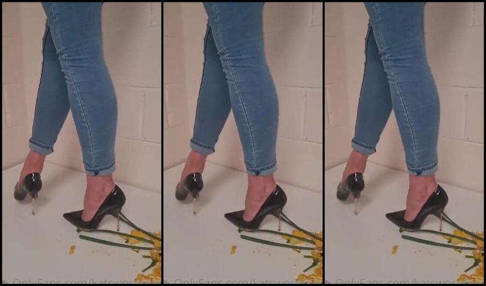 Kats Worn Heels Nicknamed Katswornheels Onlyfans You Saw Me Crush Daffodils Inside My Open Back Flats I Made This Clip For The