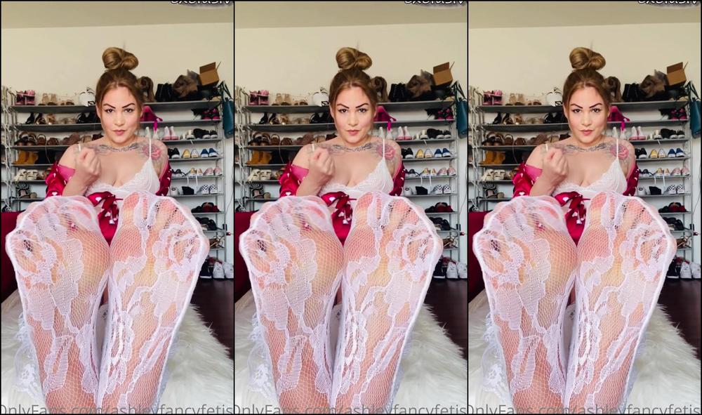 Ashleyfancyfetish White Ruffle Socks Joi