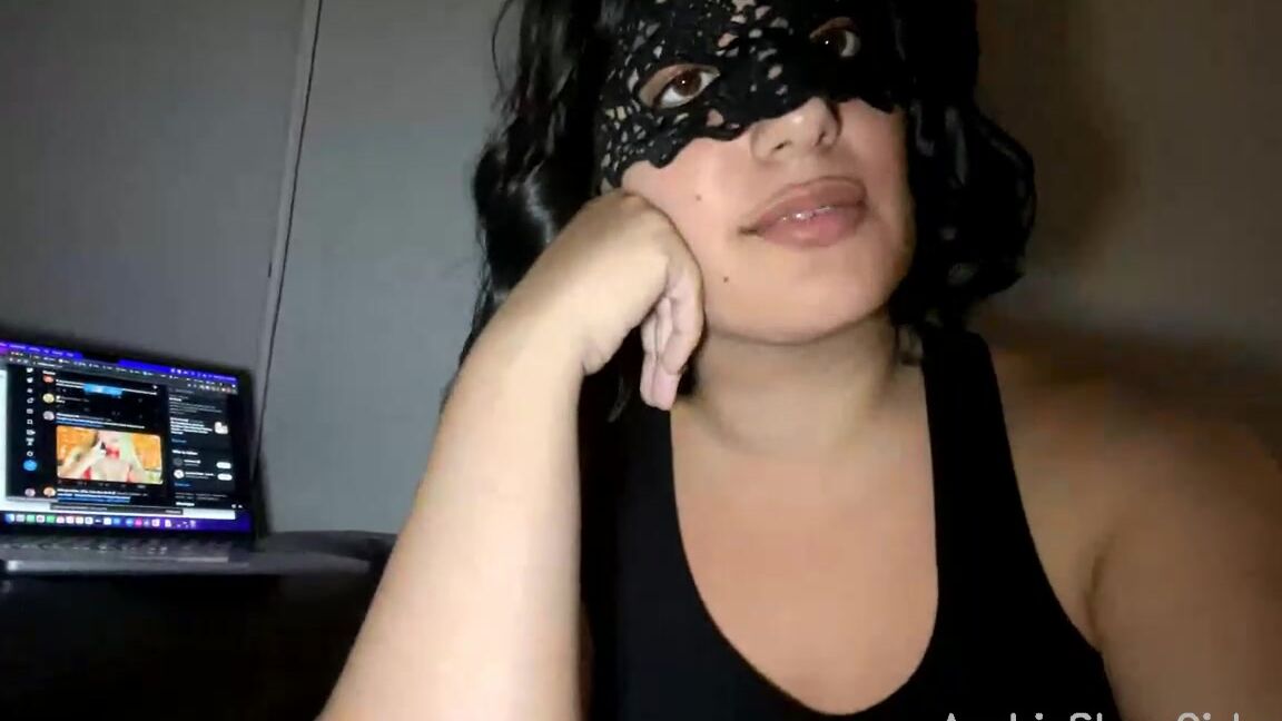 saraharabic-01-11-2021-2262125101-live-stream-2021-10-31-ls-san-diego-live-from-crave-lounge-luxxclub