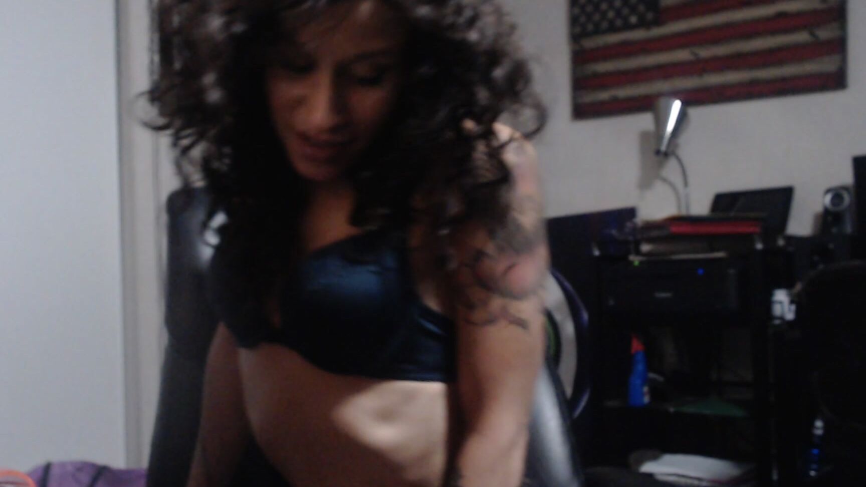 Home Video,POV,Solo Female tiamorluv you make me wet ManyVids