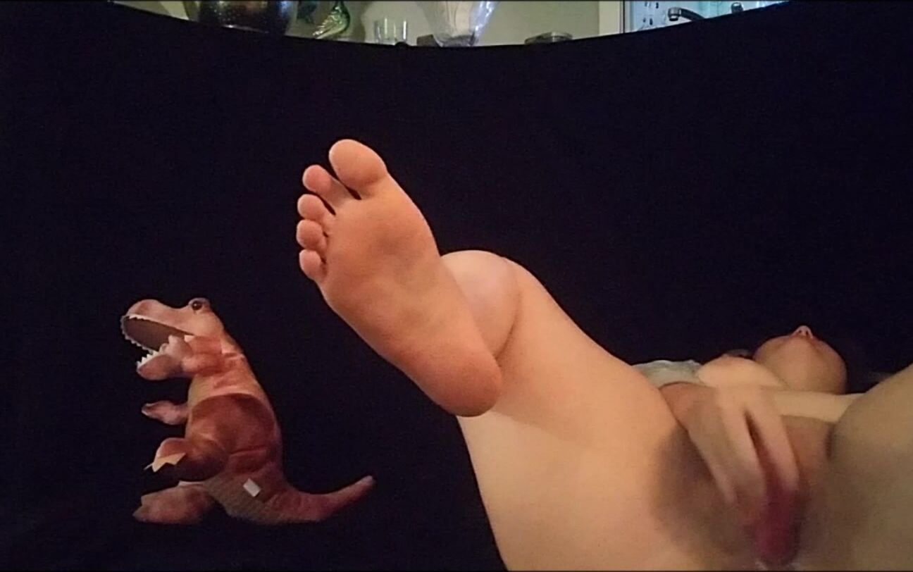 nicole rogue 18yroldnicole teens first vibrator Manyvids