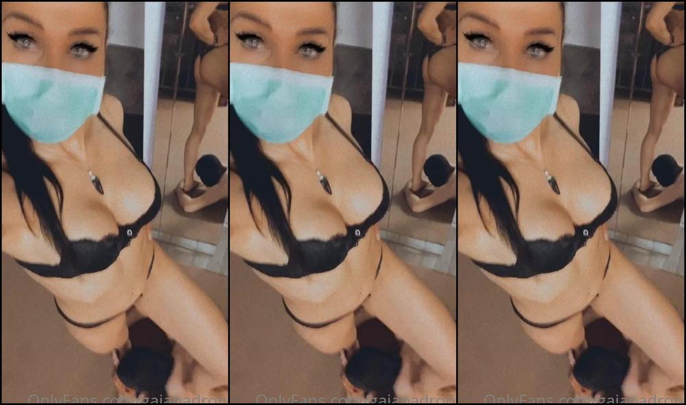 Mistress Gaia Victorypose Femdom