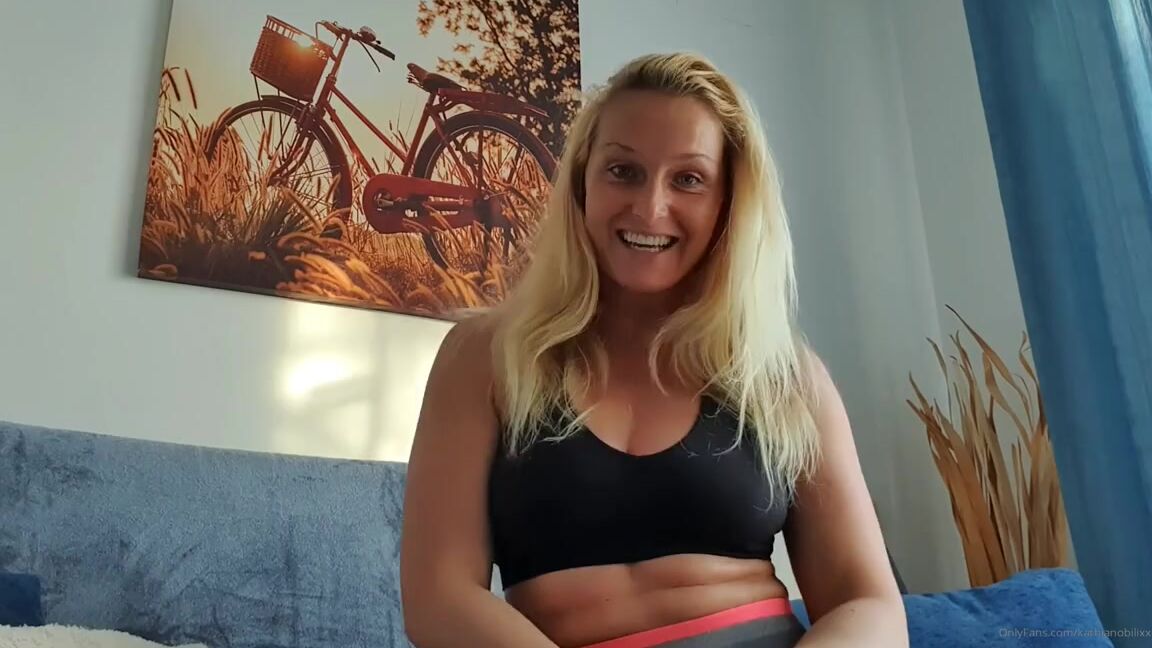 Kathianobilixx Findom 01 30 2020 Onlyfans Видео Мой Специальный Презент 1L