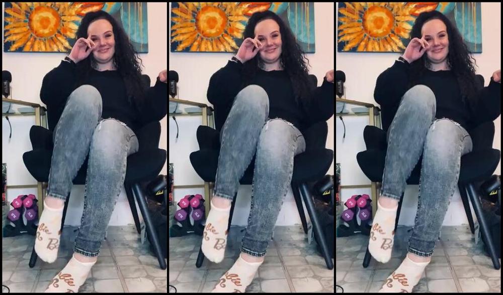 Anushkavelvet Onlyfans I Ve Been Wearing These Socks On And Off For 3 Weeks Making A Longer Custom For Their Owner But Jus