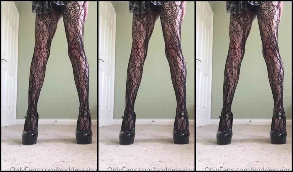 Goddess Anna Nicknamed Goddessanna Onlyfans Video 103 Worship And Follow Instructions