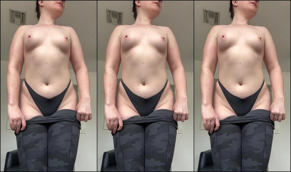 Redheadwinter 3211894660 02 27 2024 Need Your Opinions Babe Tell Me Are You An Ass Or A Tits Guy