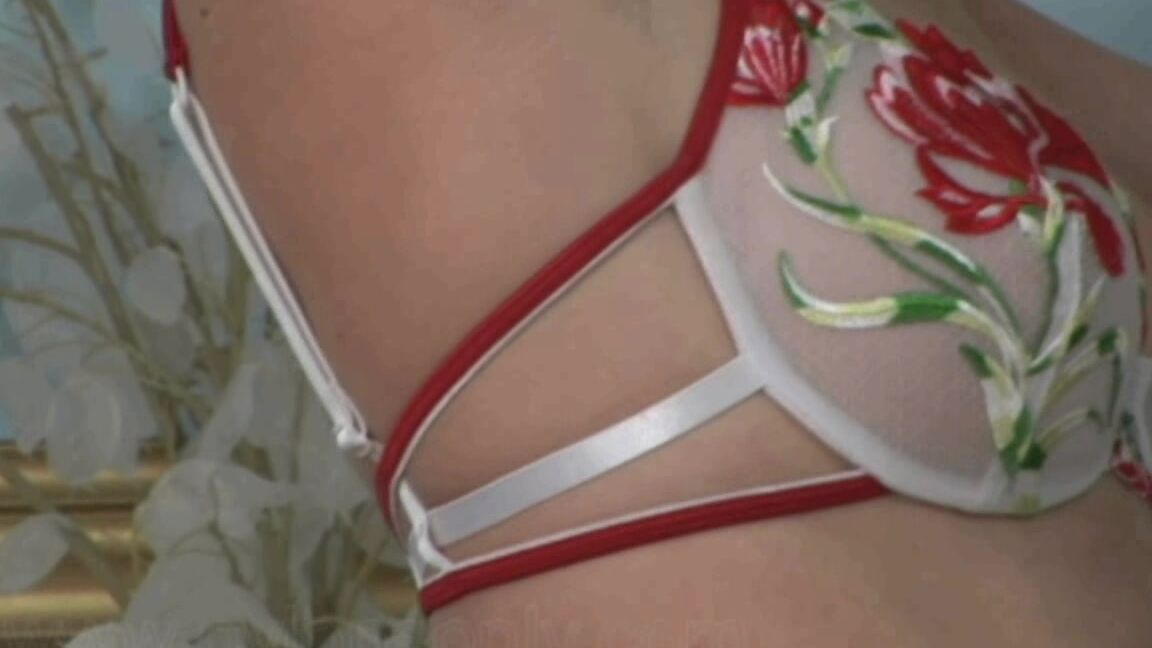 Hot Nurse Striptease Julie Large