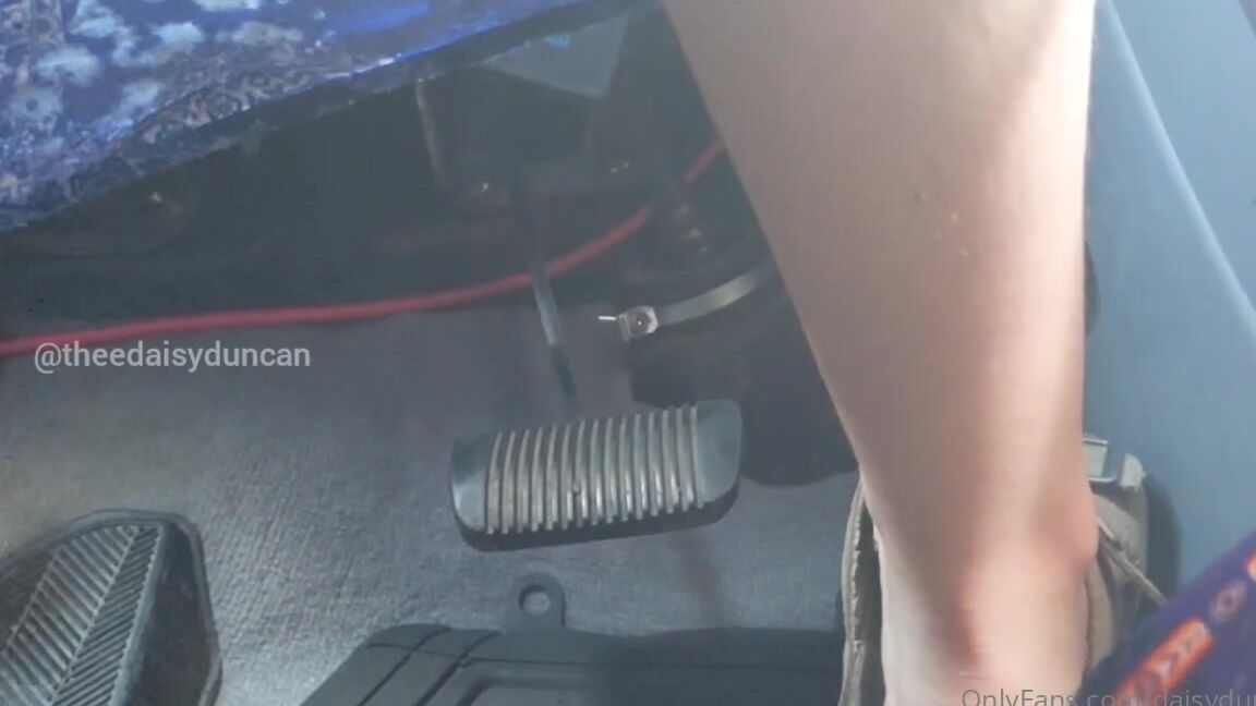 Daisy Duncan Nicknamed Daisyduncan Onlyfans 5 Minutes Of Pedal Pumping