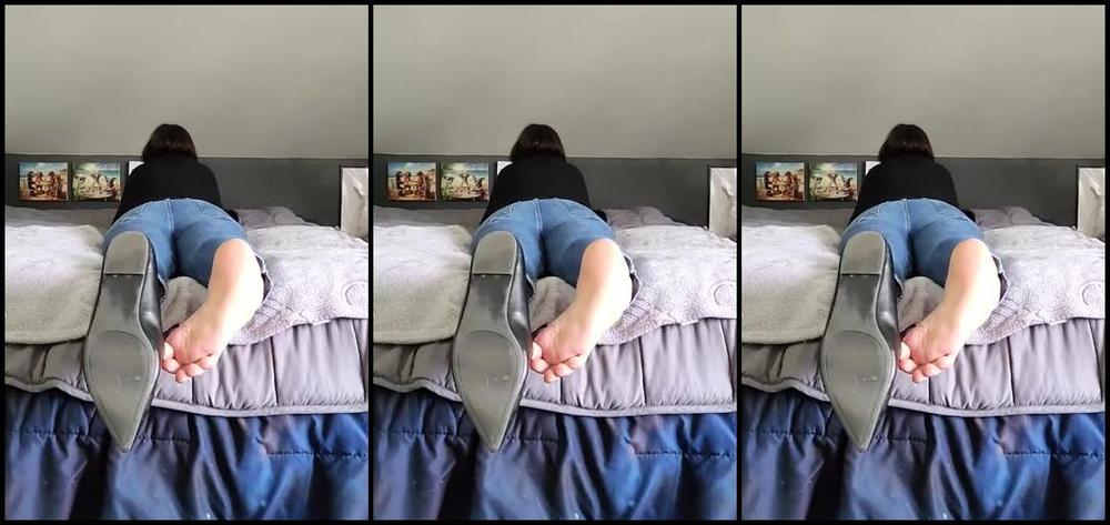 Crystal Paris Nicknamed One Lonely Foot 02 04 2025 Onlyfans Video Are You Spying On Me