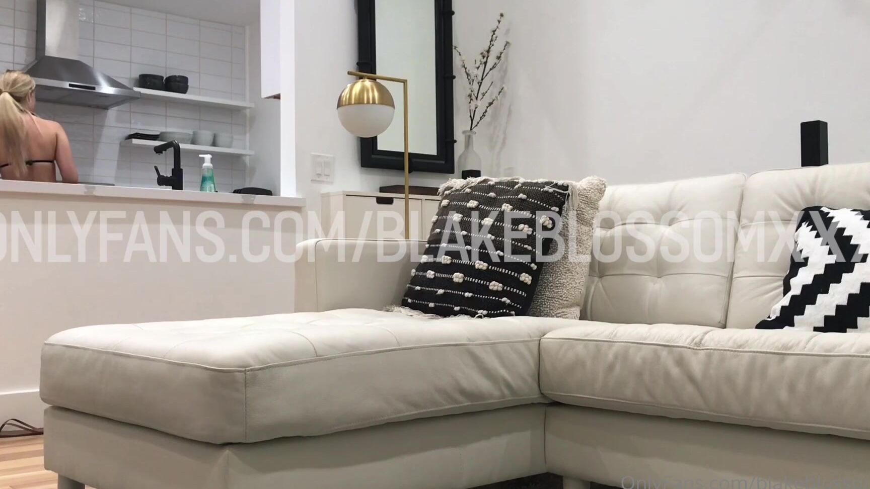 blakeblossomxxx-22-10-2020-1119726366-scott-nails-blake-blossom-bts