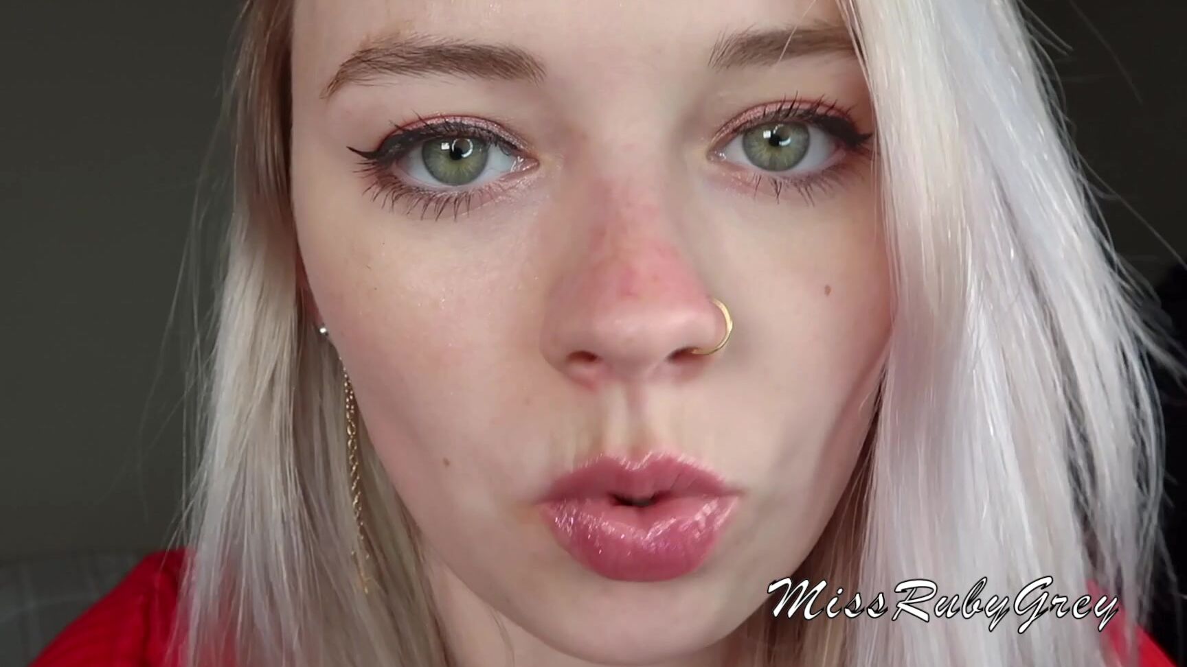 MissRubyGrey Giantess Mouth Tease iWantClips