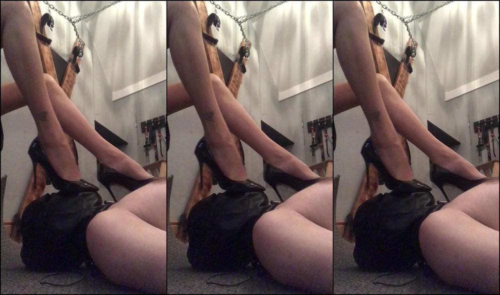 Lady Dark Angel Footworship Shoeworship Nylonstockings Mistress X Check Out A Little Footworship Clip