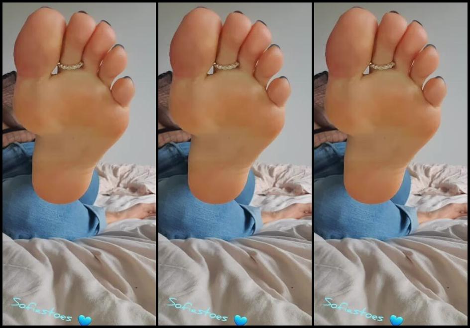 Sofiastoe Aka Sofiastoes Onlyfans I Want Your Face Buried In My Soles All The Timeis That Too Much To Ask
