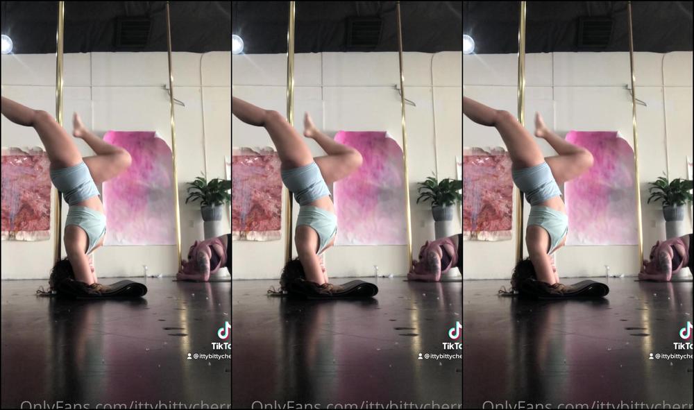 Ittybittycherry 8B6E6603 34Fb 40D7 B554 3813Aef18Fad