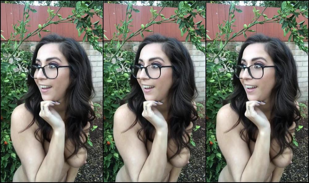 Ass, Ass Spreading, Big Boobs, Masturbation, Outdoors apriloneil sneaking into someones backyard ManyVids