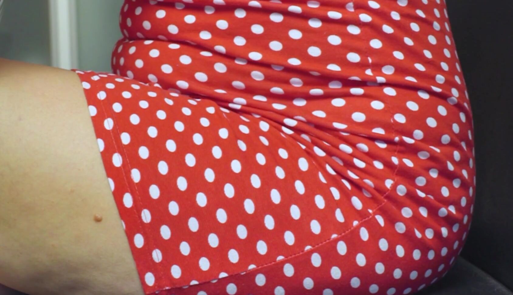 "aliceshaw2242" Belly, Bloated, Foodbaby, Eating, Hunchada, Comiendo, Notpregnant, Alicesbelly, Full Belly, Vientre, Belly Stuffing, Suggest aliceshaw2242 omiendo con un vestido rojo Pornhub