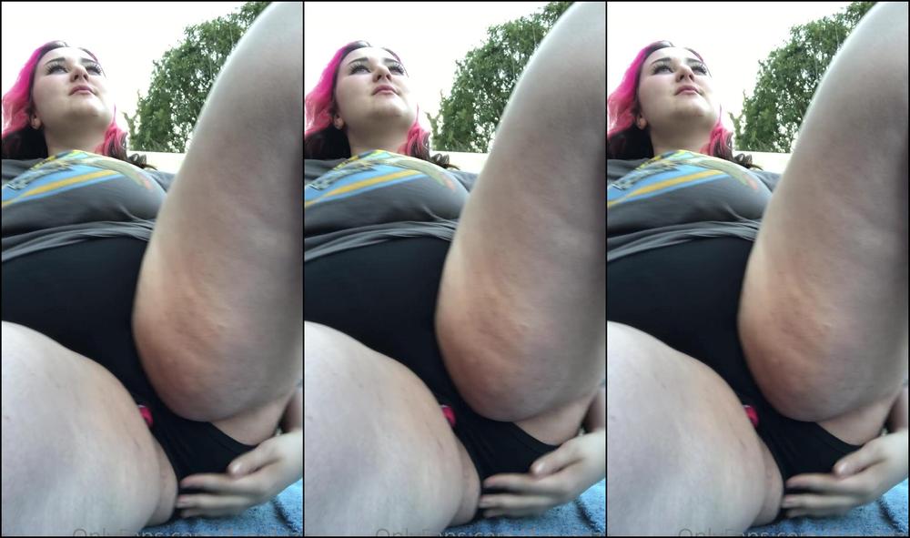 Danidezzi 2065933024 03 27 2021 Trying My Best To Be Subtle While Getting Off In The Backyard I Almost Got