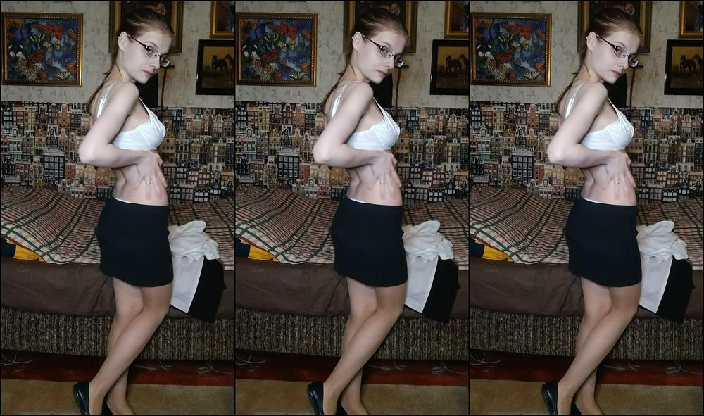 Nerdy Girl Strips For You