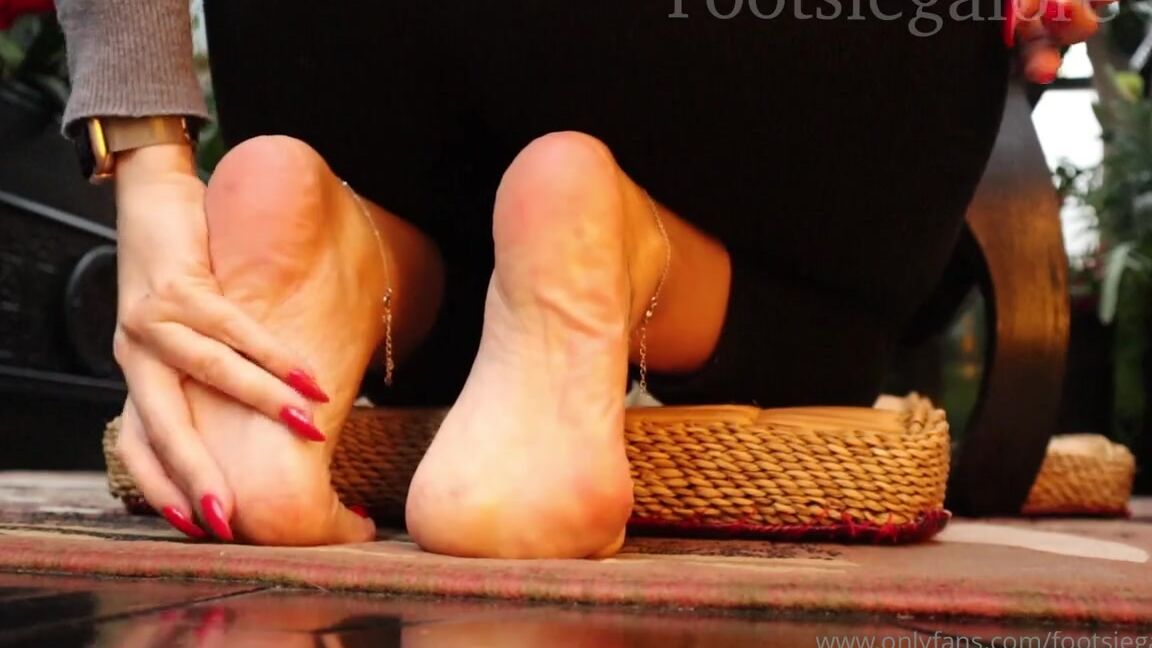 Footsiegalore Onlyfans Japanese Tea Room Tease Watch Me Kneel At The Table So You Can See Every Wrinkle On My Soles And
