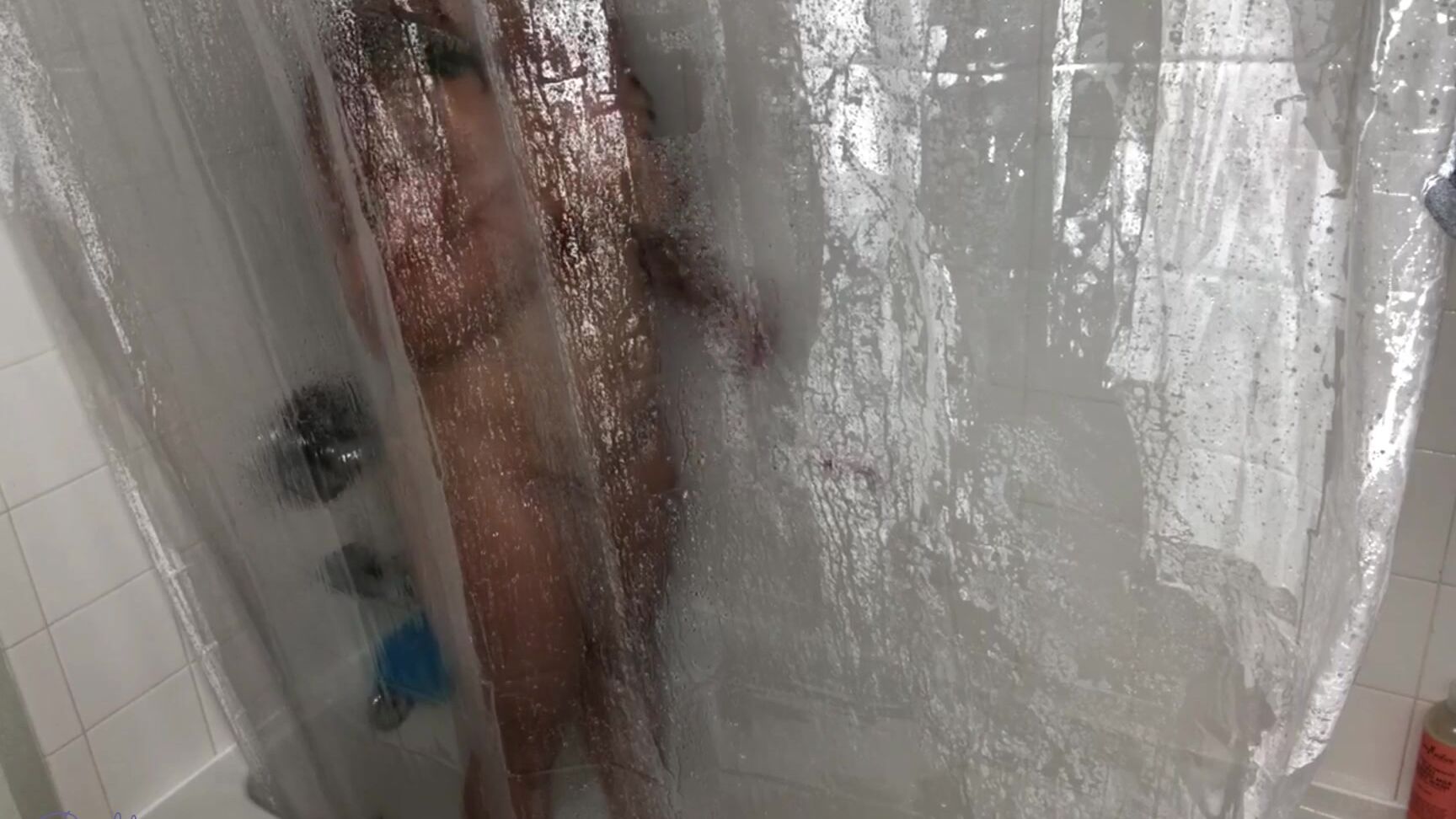 Ellieboulder Cumming In The Shower