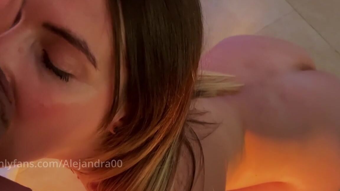 Take My Pussy For A Christmas Present Cum Inside