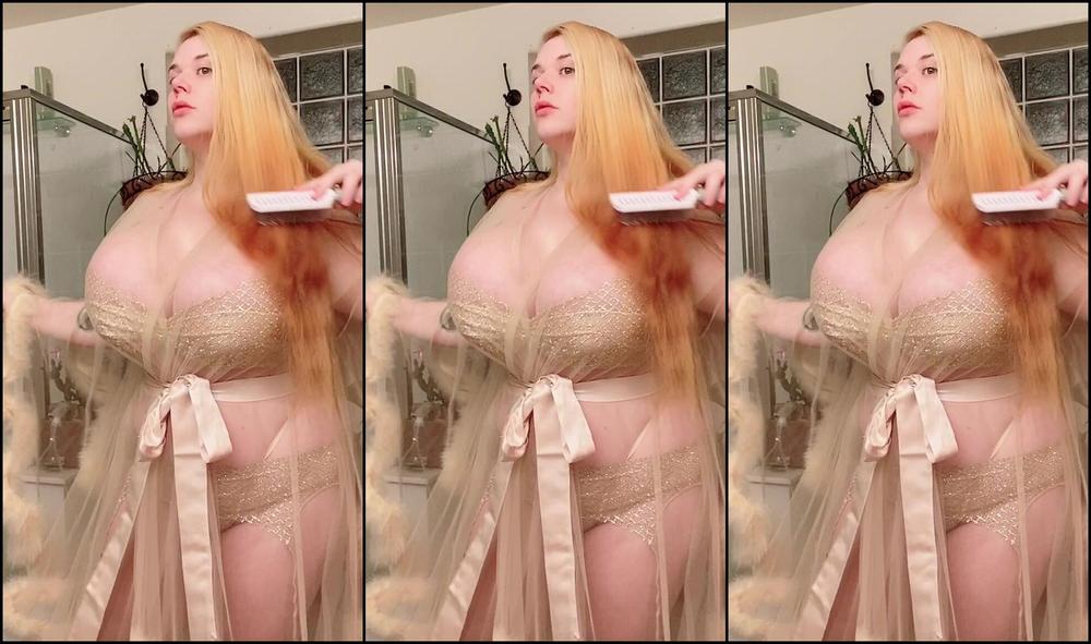 Underbust You Have Been Standing Watch By Yourself At The Queen S Door For Three Hours Now Your S