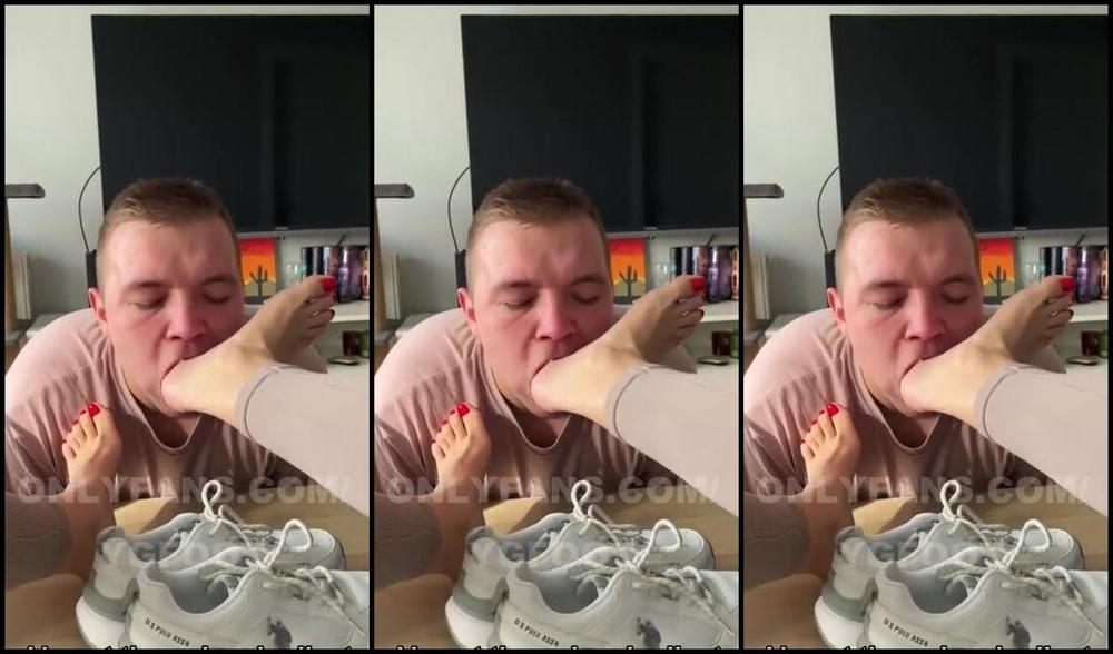 Ygoddess Aka Ygfoot Onlyfans You Will Wash My Dirty Socks In Your Mouth Understoodp