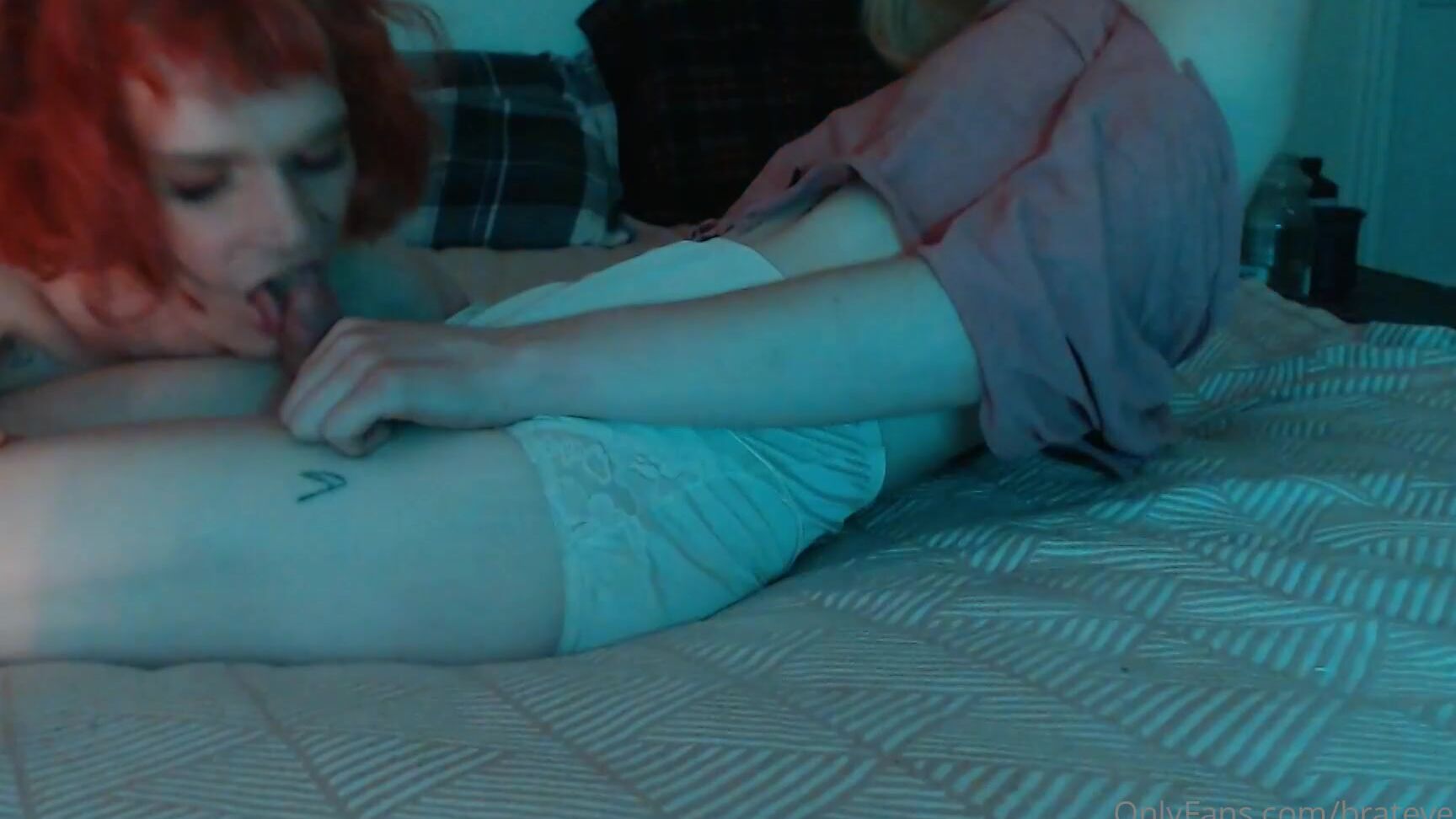 Bratevelynts 489762102 07 02 2020 Cn Flashing Lights Nighttime Slumbercutie Nuzzling And Blowjob With Phoebefaraway 8 Minnnnnnutes