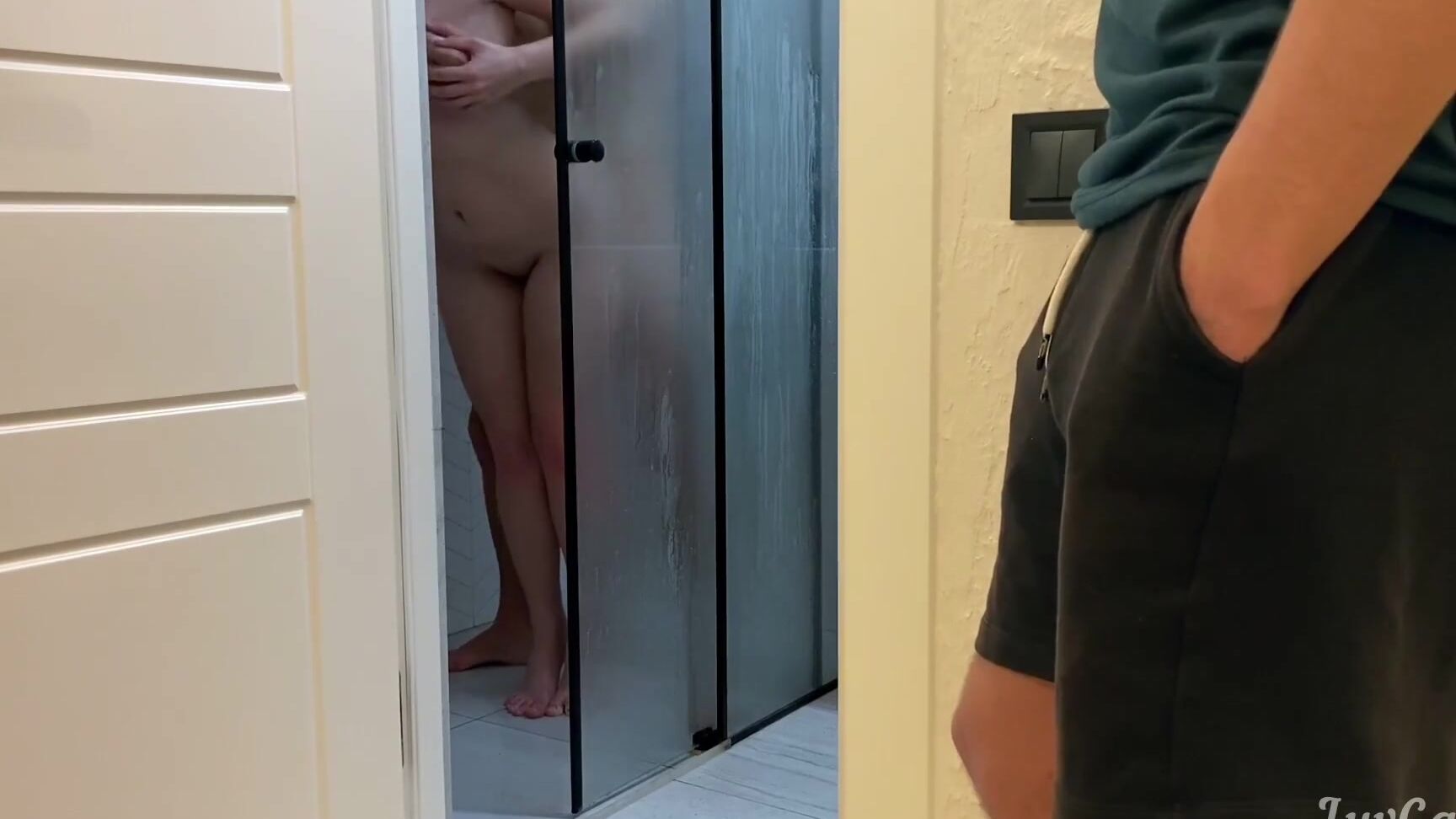 LuvGaru Так много спермы в моем очке! муж наблюдает за молодой женой xhamster