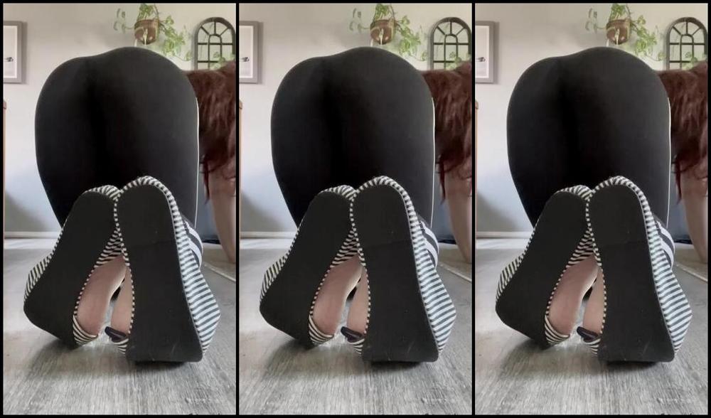 Joeyofarches Nicknamed Joeyofarches Onlyfans Wanna See More Of My Thick Deep Wrinkled Dirty Feet Heelpopping Out Of Ballet Pumps 2